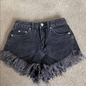 TOPSHOP - BLACK KIRI SHORTS / DENIM